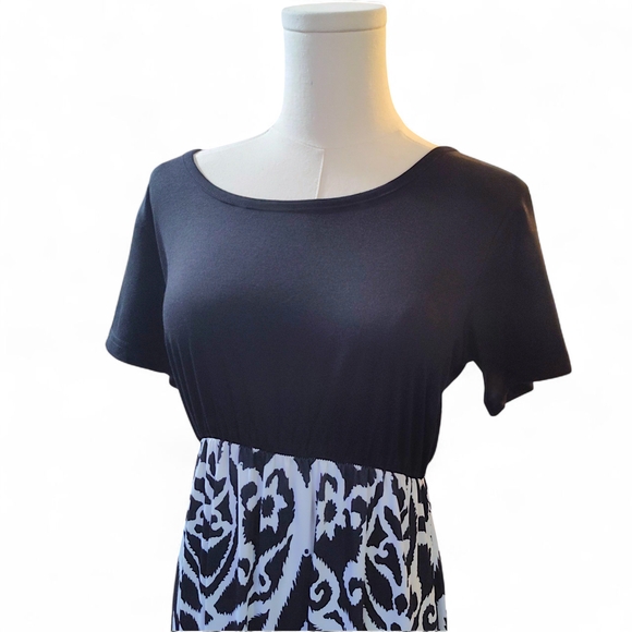Maxi Dress Black/White Paisley Print Womens Size Large - Picture 2 of 7